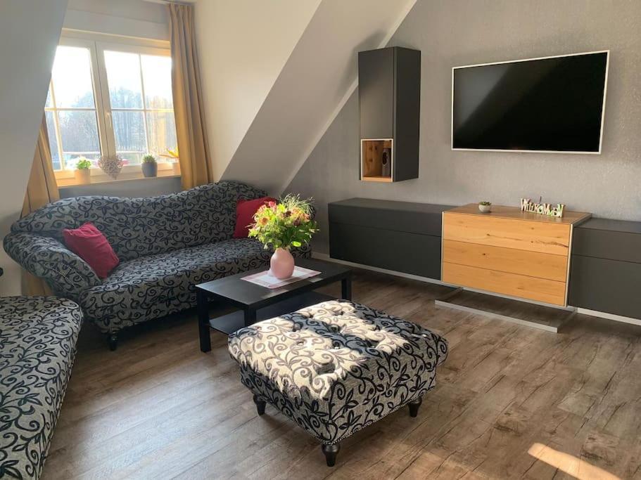 Ferienwohnung Fischer Mit E-Ladestation Direkt Am Haus Schwarzenberg  Ngoại thất bức ảnh
